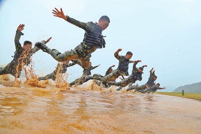 河南雄獅突擊隊確山練兵 特戰分隊反恐偵察