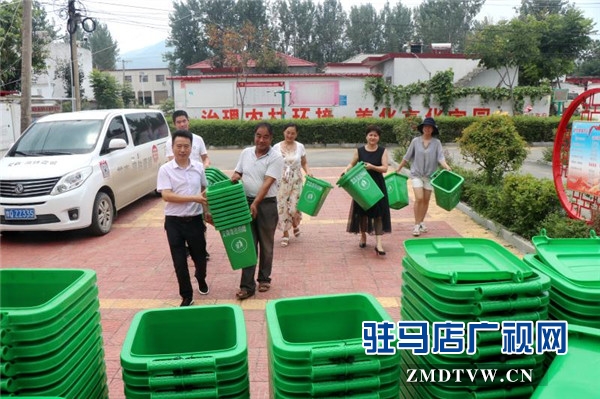 河南艾森房地產集團有限公司積極支持扶貧村助力美麗鄉村建設