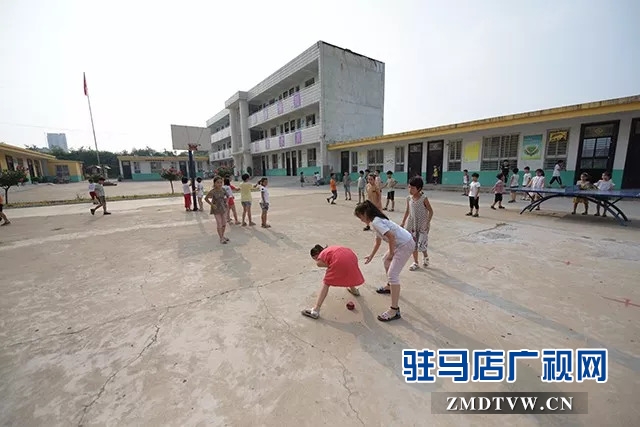 上蔡倆老師救了一名學生家長的命