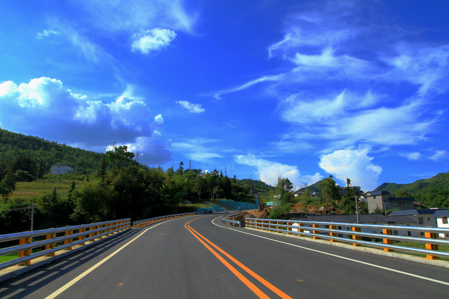 農婦霍小霞的致富路