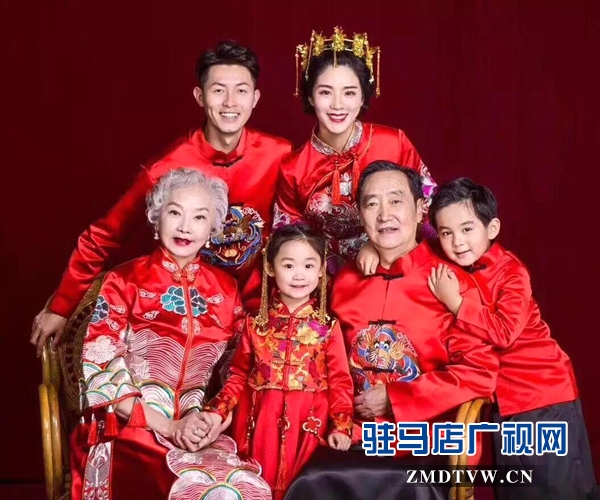 到天盛酒店過大年，游泳館門票、古裝全家福免費送啦！