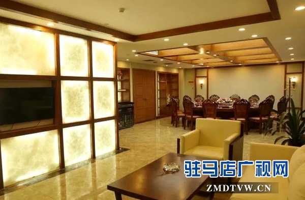 到天盛酒店過大年，游泳館門票、古裝全家福免費送啦！