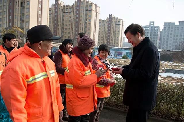 ?胡建輝帶隊(duì)走訪慰問(wèn)一線工作人員