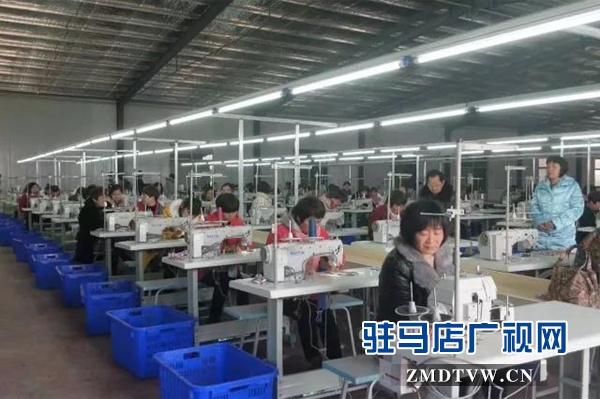 上蔡縣張莊村扶貧車間帶動貧困戶家門口就業