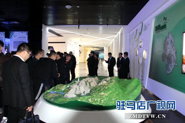 中央、省市媒體記者到遂平縣規劃綜合展示中心感受遂平發展