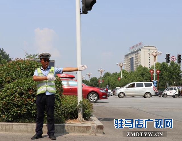 烈日?qǐng)?jiān)守崗位&mdash;&mdash;高溫下的工作者