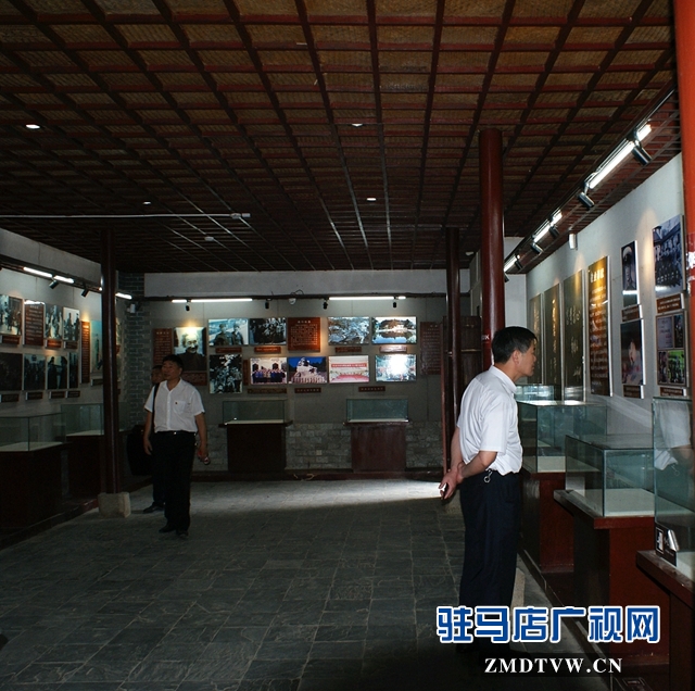 確山縣衛生計生監督所開展“不忘初心 牢記使命”主題黨日活動