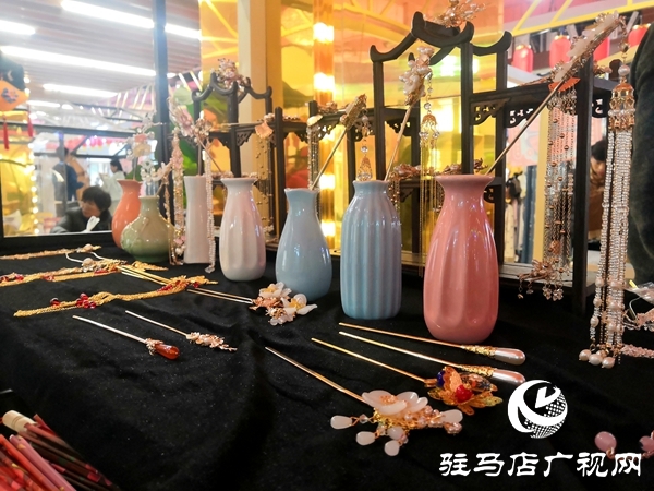 駐馬店天中老街走來漢服秀