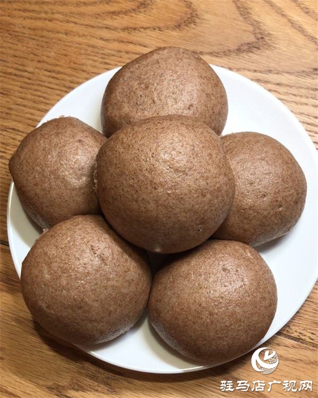 噸源種業彩色小麥喜獲豐收