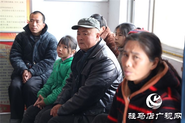 螢火蟲公益協會總會攜手上蔡分會到黨店鎮開展對接幫扶公益活動