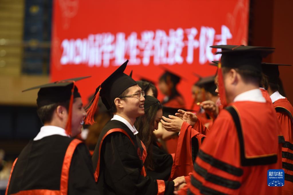 以青春之我,貢獻偉大時代——寫在慶祝中國共產主義青年團成立100周年大會召開之際