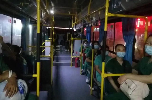 同心戰(zhàn)疫，共克時艱！遂平縣人民醫(yī)院第四次出征泌陽