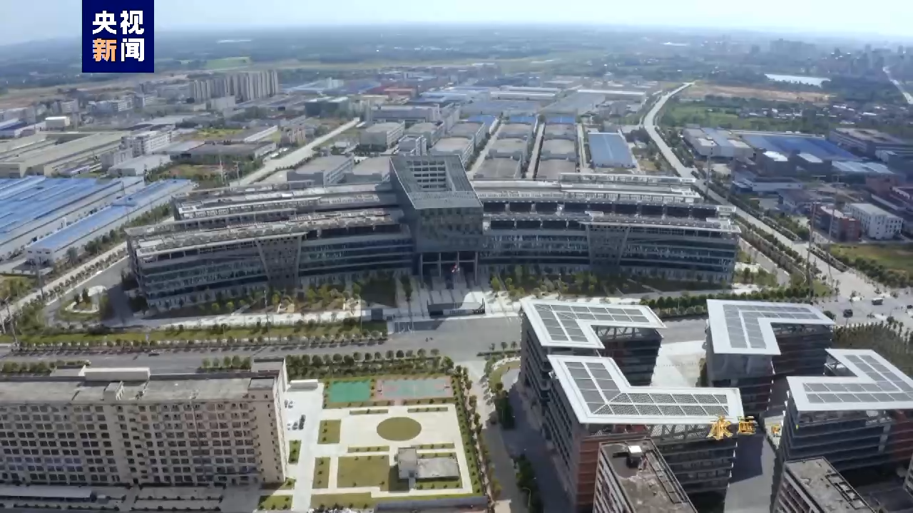 電視專題片《永遠吹沖鋒號》第二集《政治監督》