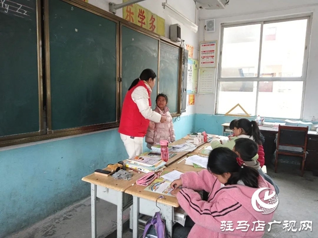 遂平縣石寨鋪鎮社工站|“未成年人保護法”進校園主題宣傳活動