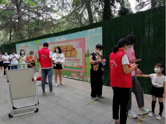 驛城區南海街道融入開展“抗疫”與 “掃黃打非”宣傳兩不誤