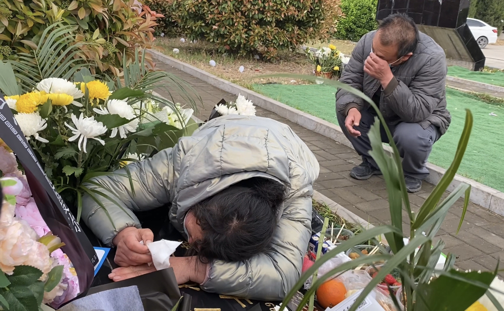 9596693239680111 果凍和泡面,肖思遠父母帶給兒子的零食令人破防