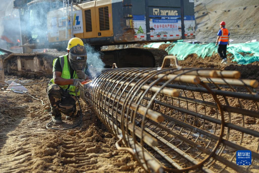 中秋節(jié):他們堅守崗位