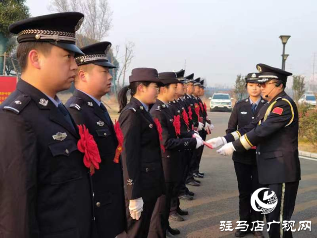 駐馬店市公安局高新區分局多種形式慶祝第四個警察節
