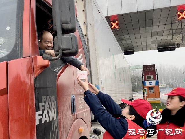 臘八送關(guān)愛  &ldquo;粥&rdquo;到暖人心