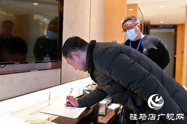 傳民意 話期待!駐馬店市人大代表向大會報到