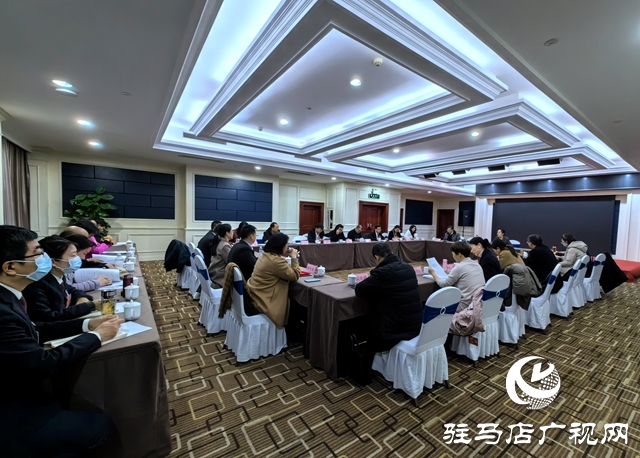 駐馬店市政協五屆二次會議召開第四次委員組會議分組討論審議法檢兩院工作報告等文件