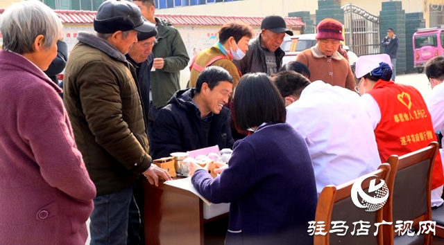 遂平縣人民醫院： 開展義診服務踐行雷鋒精神