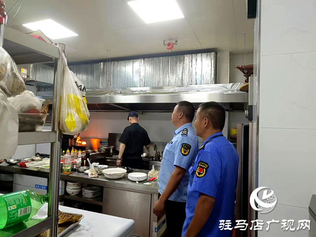 駐馬店市生態(tài)環(huán)境局遂平分局：聯(lián)合執(zhí)法治油煙 讓&ldquo;煙火氣&rdquo;更清新