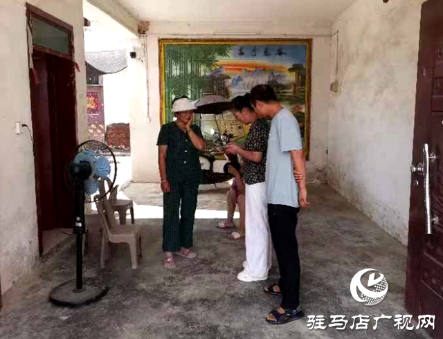 駐馬店市生態環境局遂平分局開展農村環境綜合整治工作現場核查