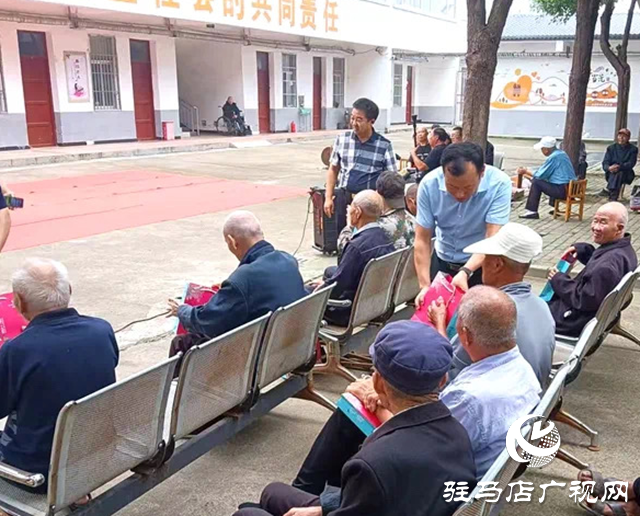 中秋慰問敬老院 共慶佳節傳溫情