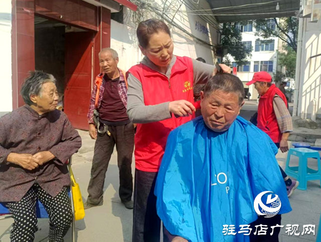 確山縣：情暖重陽節 敬老送健康