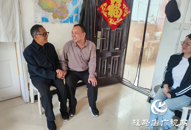 新蔡縣委統戰部開展重陽節走訪慰問活動