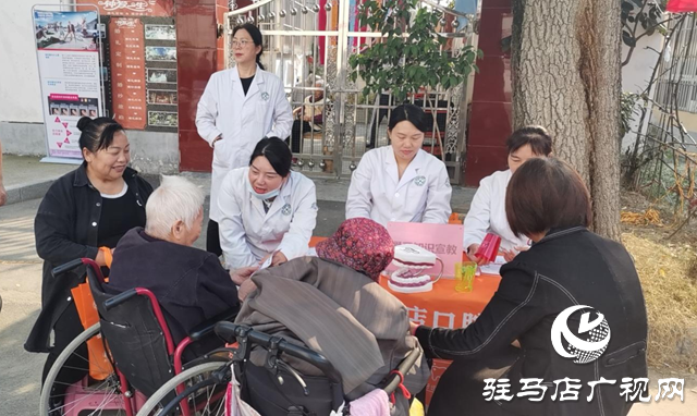 驛城區雪松街道紗廠社區舉辦重陽節系列活動