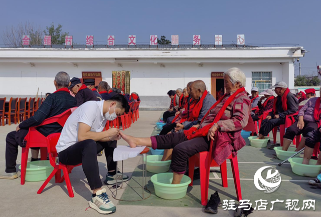 汝南縣金鋪鎮開展“情暖金秋 愛在重陽”主題活動