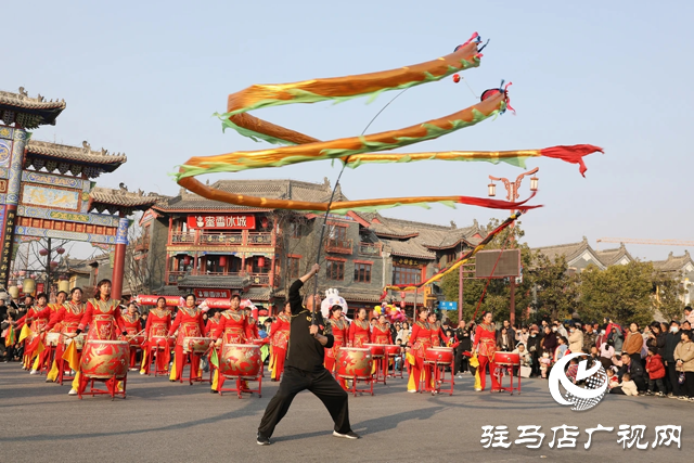 驛城區老體協舉行鞭陀龍鼓展演活動