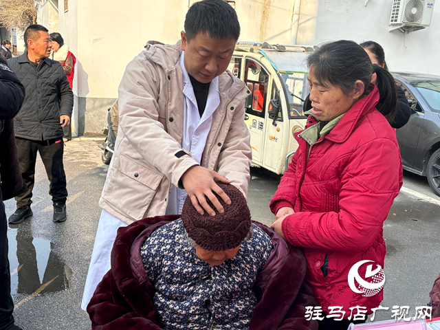 新蔡縣:“專業(yè)社工+志愿服務(wù)”情暖社區(qū)