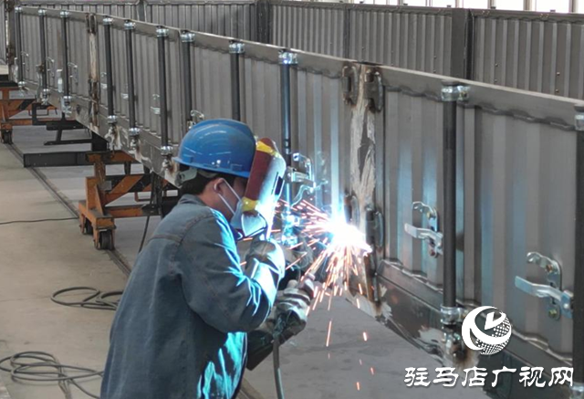 駐馬店中天金駿車輛:智能化生產(chǎn)線火力全開 訂單爆滿沖刺半年紅