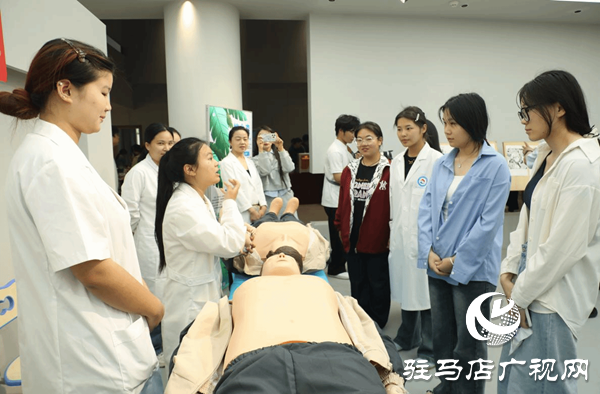 駐馬店職業(yè)技術學院隆重舉行2025年職業(yè)教育活動周暨技能競賽月活動啟動儀式