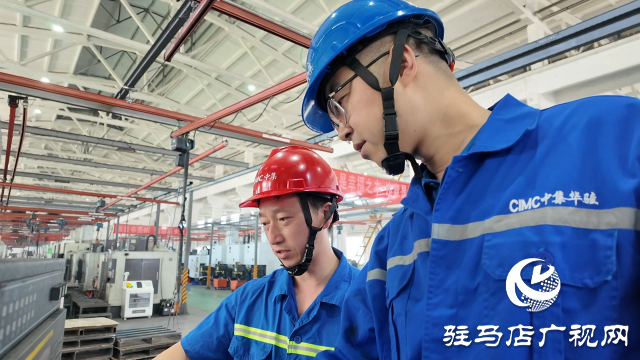 全國勞動模范鐘源:匠心獨具淬火成鋼 星光成炬綻耀輝煌