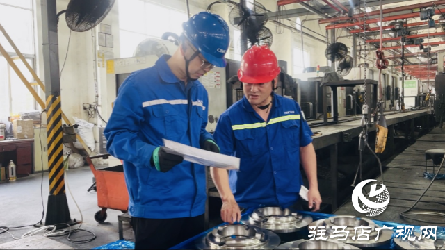 全國勞動模范鐘源:匠心獨具淬火成鋼 星光成炬綻耀輝煌