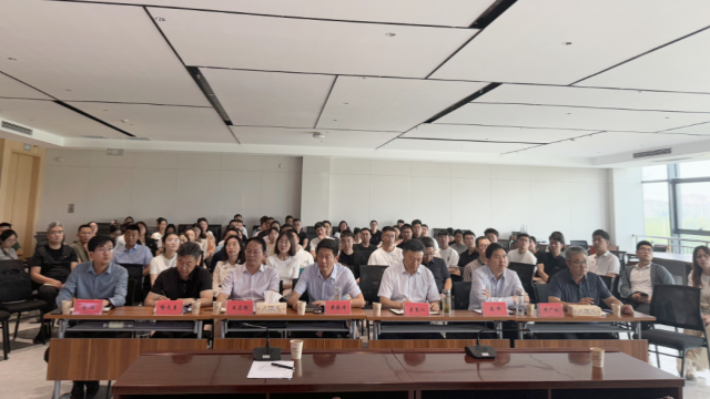 駐馬店市豫資公司舉辦“豫青講習(xí)所”開班儀式暨第一課交流研討會