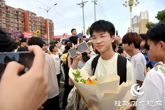 交卷!新蔡縣2025年高考圓滿(mǎn)落幕