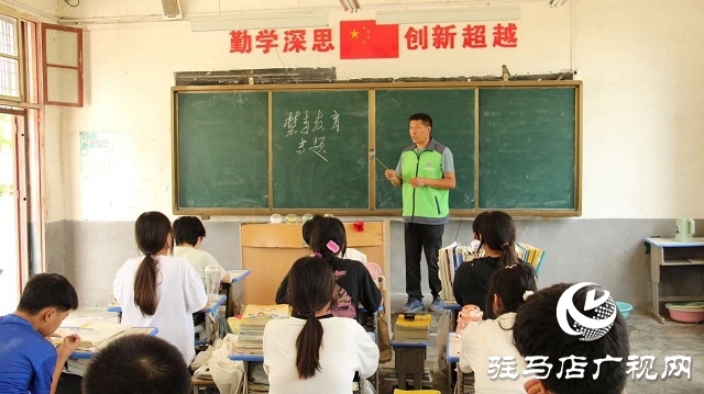 新蔡縣佛閣寺鎮:禁毒宣傳進校園 護航成長育未來