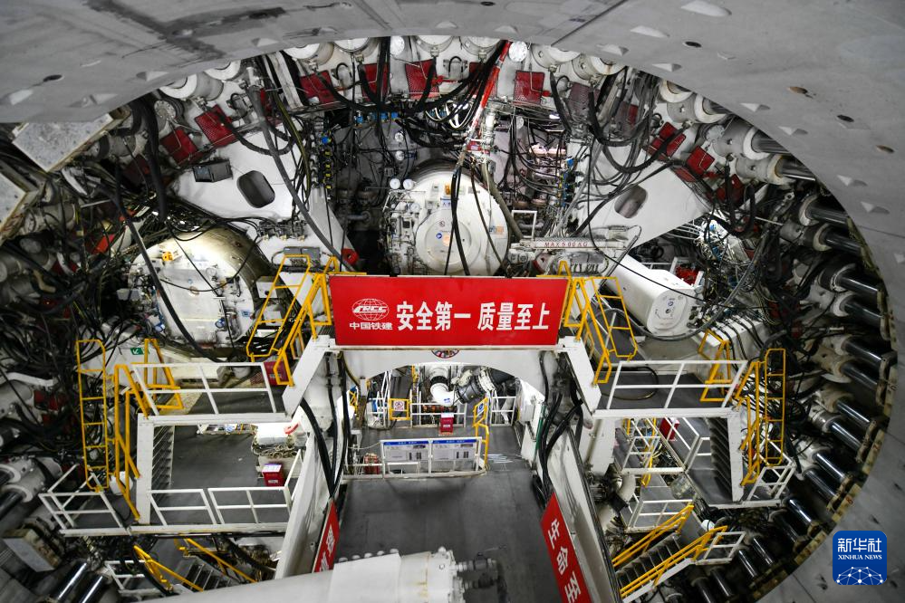 世界最大直徑水下盾構隧道完成黃河段掘進