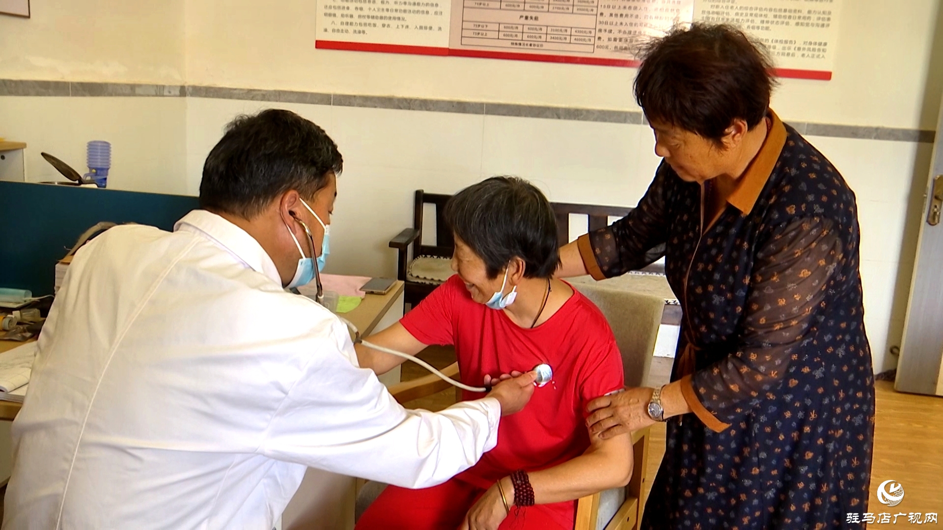 胡保珍:真情守護(hù)“夕陽(yáng)紅”