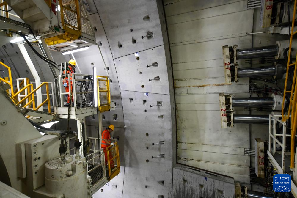 世界最大直徑水下盾構隧道完成黃河段掘進