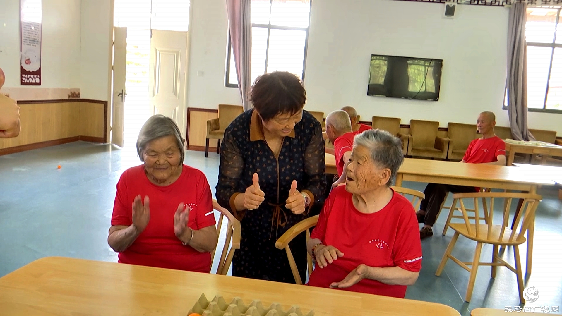 胡保珍:真情守護(hù)“夕陽(yáng)紅”