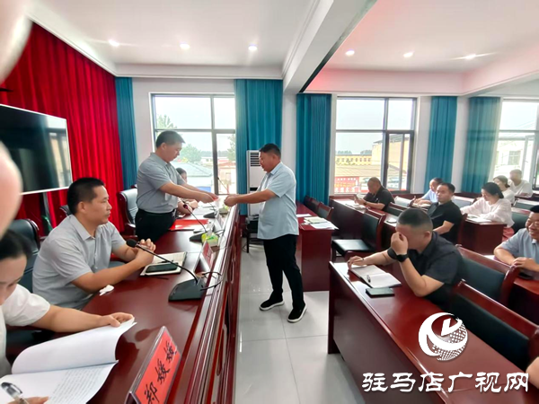 平輿縣李屯鎮:筑牢防溺水 “安全網” 簽訂責任書保平安