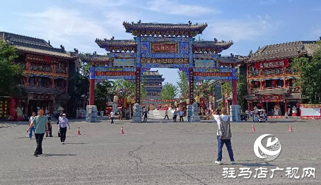 河南“大美中原”攝影輔導(dǎo)講座駐馬店火熱開講