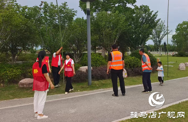 駐馬店經濟開發區楊樓村開展“慶七一 感恩黨 跟黨走”主題黨日活動