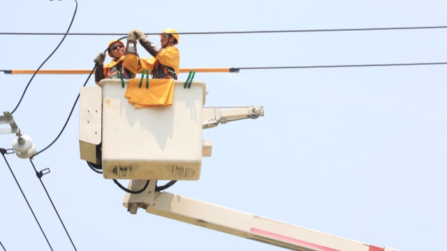 國網汝南縣供電公司：迎戰“烤”驗 守護清涼